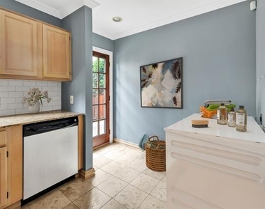 5604 Martel Avenue - Photo Thumbnail 12