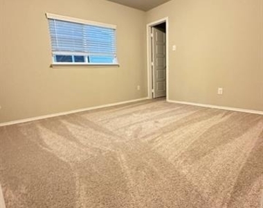 6024 Pitcher Way - Photo Thumbnail 23