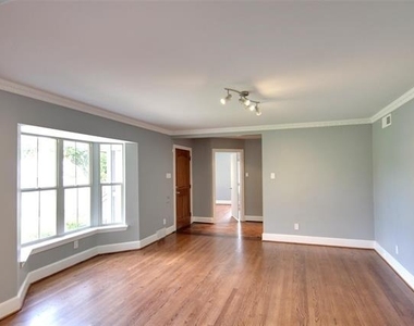 7614 Azalea Lane - Photo Thumbnail 4