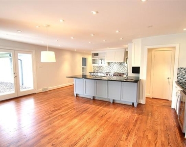 7614 Azalea Lane - Photo Thumbnail 11