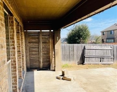548 Kerry Street - Photo Thumbnail 30
