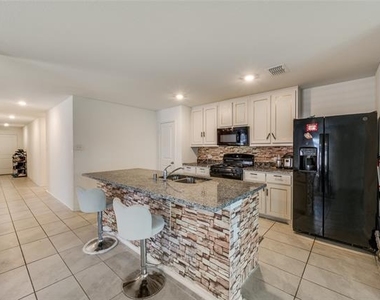 1416 Claireborne Court - Photo Thumbnail 8