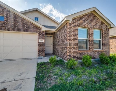 1416 Claireborne Court - Photo Thumbnail 2