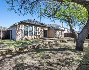 2204 Windcastle Drive - Photo Thumbnail 37