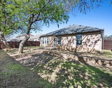 2204 Windcastle Drive - Photo Thumbnail 36