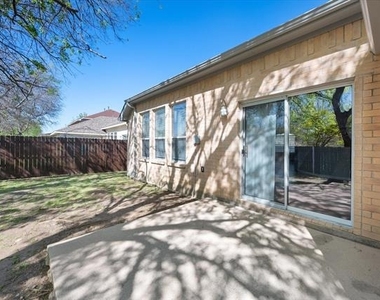2204 Windcastle Drive - Photo Thumbnail 34
