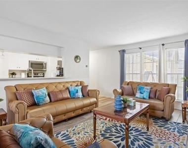 5881 Preston View Boulevard - Photo Thumbnail 32