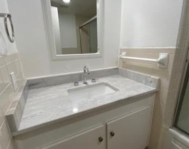 5881 Preston View Boulevard - Photo Thumbnail 26