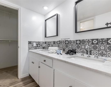 5881 Preston View Boulevard - Photo Thumbnail 18