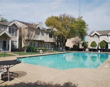 5881 Preston View Boulevard - Photo Thumbnail 2