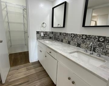 5881 Preston View Boulevard - Photo Thumbnail 21