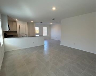 2813 Watchpoint Road - Photo Thumbnail 2