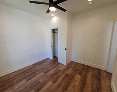 2374 Southwood Drive - Photo Thumbnail 12