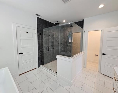 2374 Southwood Drive - Photo Thumbnail 21
