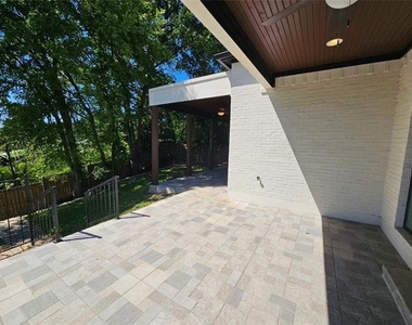 2374 Southwood Drive - Photo Thumbnail 36