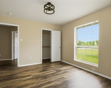 100 Pinnacle Circle - Photo Thumbnail 6