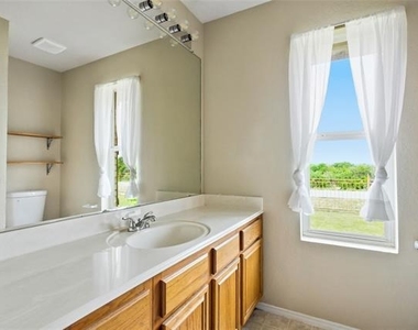 100 Pinnacle Circle - Photo Thumbnail 21