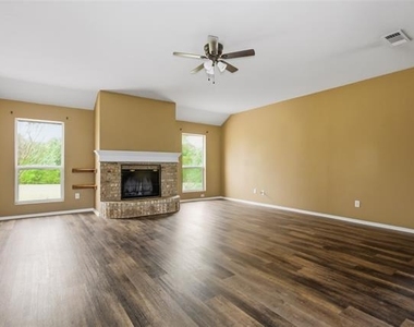 100 Pinnacle Circle - Photo Thumbnail 7
