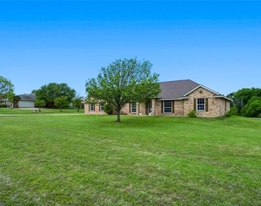 100 Pinnacle Circle - Photo Thumbnail 1
