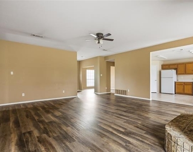 100 Pinnacle Circle - Photo Thumbnail 8