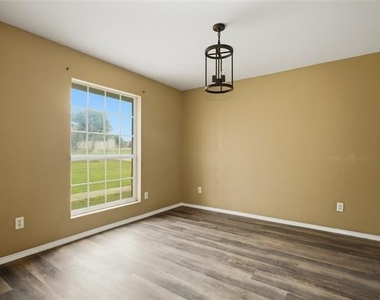 100 Pinnacle Circle - Photo Thumbnail 5