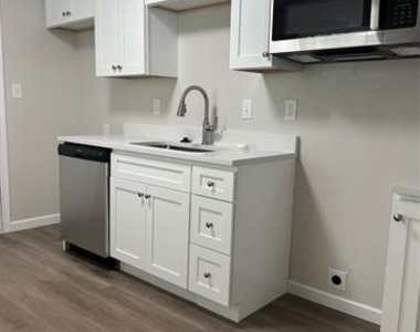 407 N Justin Avenue - Photo Thumbnail 7