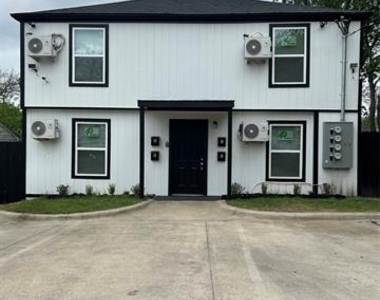 407 N Justin Avenue - Photo Thumbnail 1