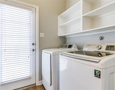 3725 Vienna Street - Photo Thumbnail 12