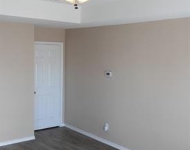 306 Packer Drive - Photo Thumbnail 20