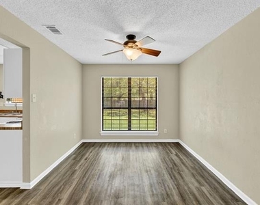 308 Mack Drive - Photo Thumbnail 6