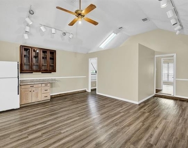 308 Mack Drive - Photo Thumbnail 19