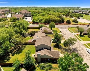 308 Mack Drive - Photo Thumbnail 31