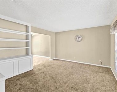 308 Mack Drive - Photo Thumbnail 3