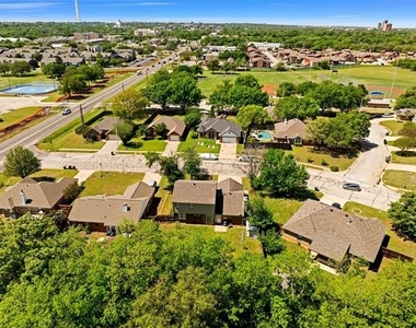 308 Mack Drive - Photo Thumbnail 32