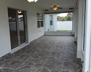 726 Sw Byron Street - Photo Thumbnail 2
