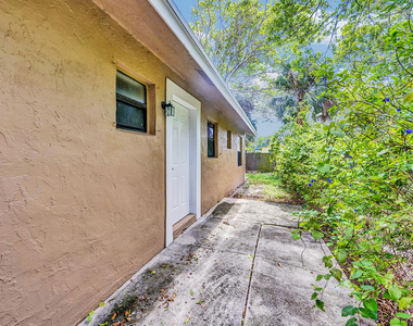 336 Ne 12th Avenue - Photo Thumbnail 10