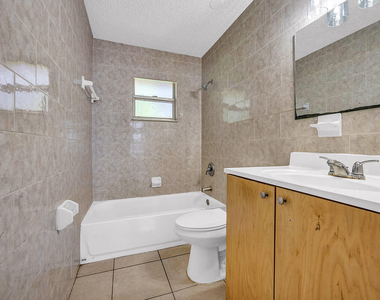 336 Ne 12th Avenue - Photo Thumbnail 16