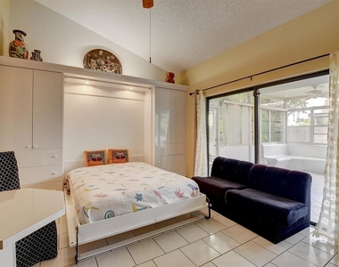 9565 El Clair Ranch Road - Photo Thumbnail 14