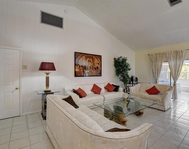 9565 El Clair Ranch Road - Photo Thumbnail 3