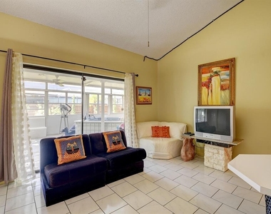 9565 El Clair Ranch Road - Photo Thumbnail 15