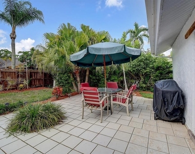 9565 El Clair Ranch Road - Photo Thumbnail 23