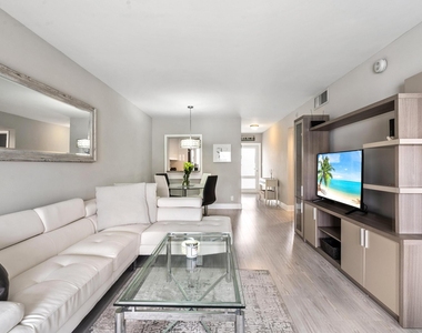 1461 S Ocean Boulevard - Photo Thumbnail 15