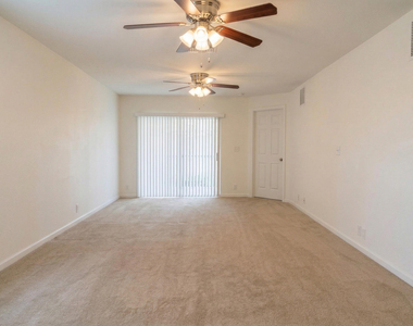 4332 Nw 1st Terrace - Photo Thumbnail 2