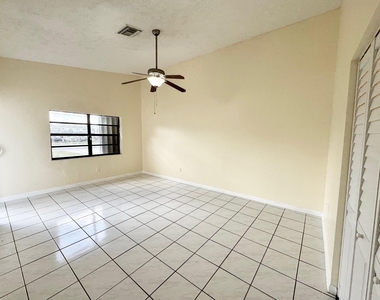 3605 Nw 187th Street - Photo Thumbnail 7