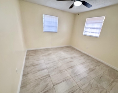 3605 Nw 187th Street - Photo Thumbnail 9