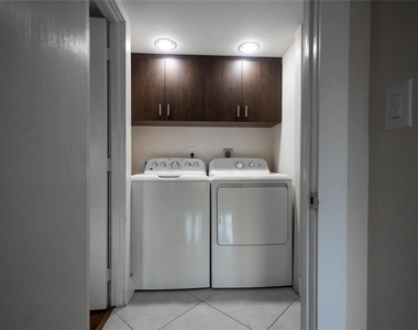 4152 Inverrary Drive - Photo Thumbnail 10