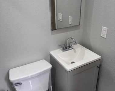 5393 Se 48th Avenue - Photo Thumbnail 7