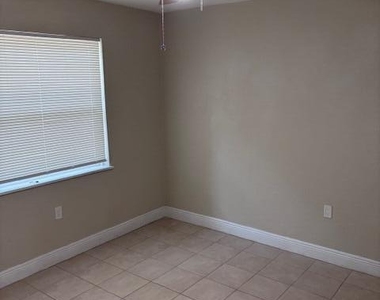 5393 Se 48th Avenue - Photo Thumbnail 5