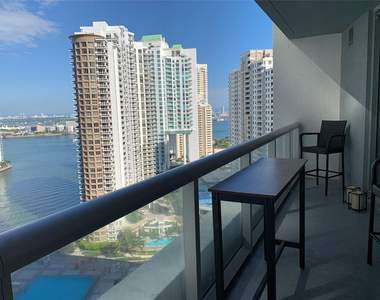 495 Brickell Avenue - Photo Thumbnail 12