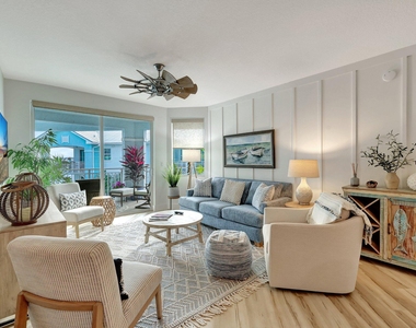 875 Nw Flagler Avenue - Photo Thumbnail 2